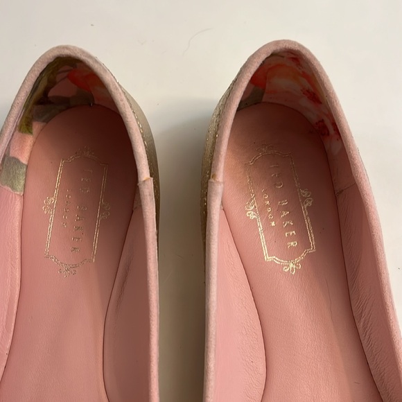 TED BAKER PINK METALLIC FLATS SIZE 8 - Picture 10 of 17